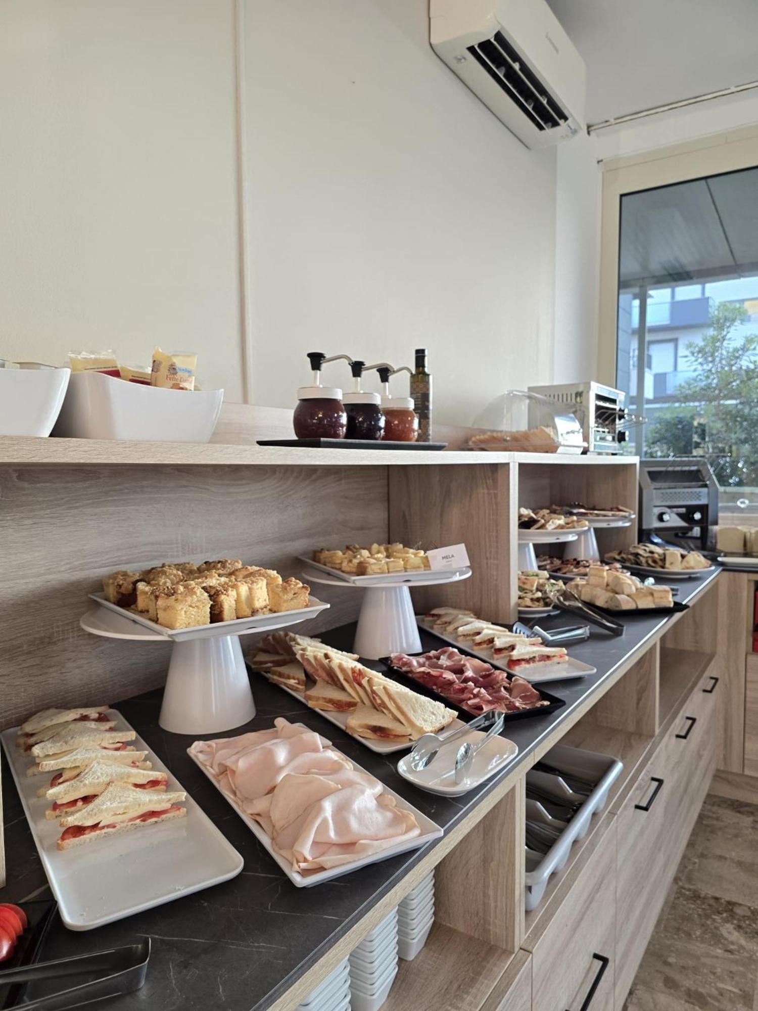 Hotel Helios Beach Milano Marittima Luaran gambar